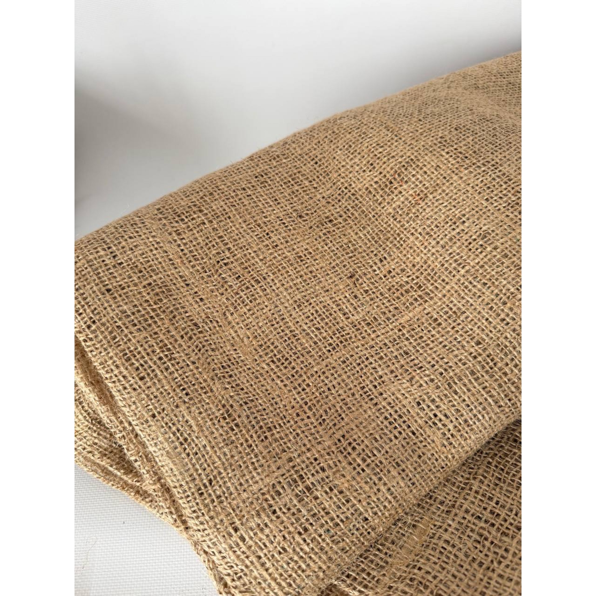 Мішковина/тканина джутова 200г/м шириною 1.5 метрів довжиною 100 метрів